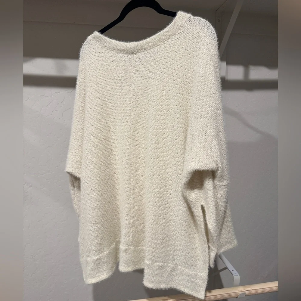 Pink Lily Sweater - Picture 4 of 4